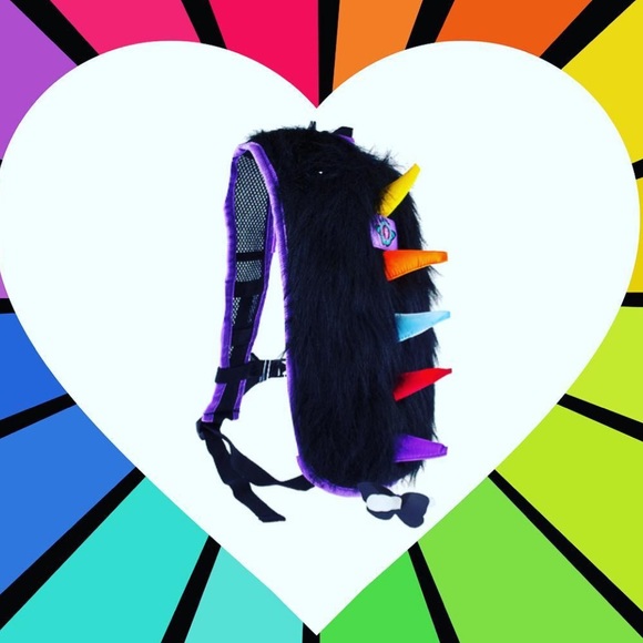 Fuzzy Spike Hydration Pack DanPak - Picture 1 of 8